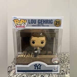 Funko Pop! Deluxe Baseball New York Yankees Lou Gehrig Dugout Figure